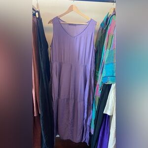 The Cut Loose V-neck Parachute Seamed Bubble Dress